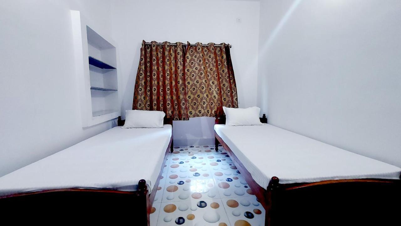Nilam Guest House Bodh-Gajá Kültér fotó