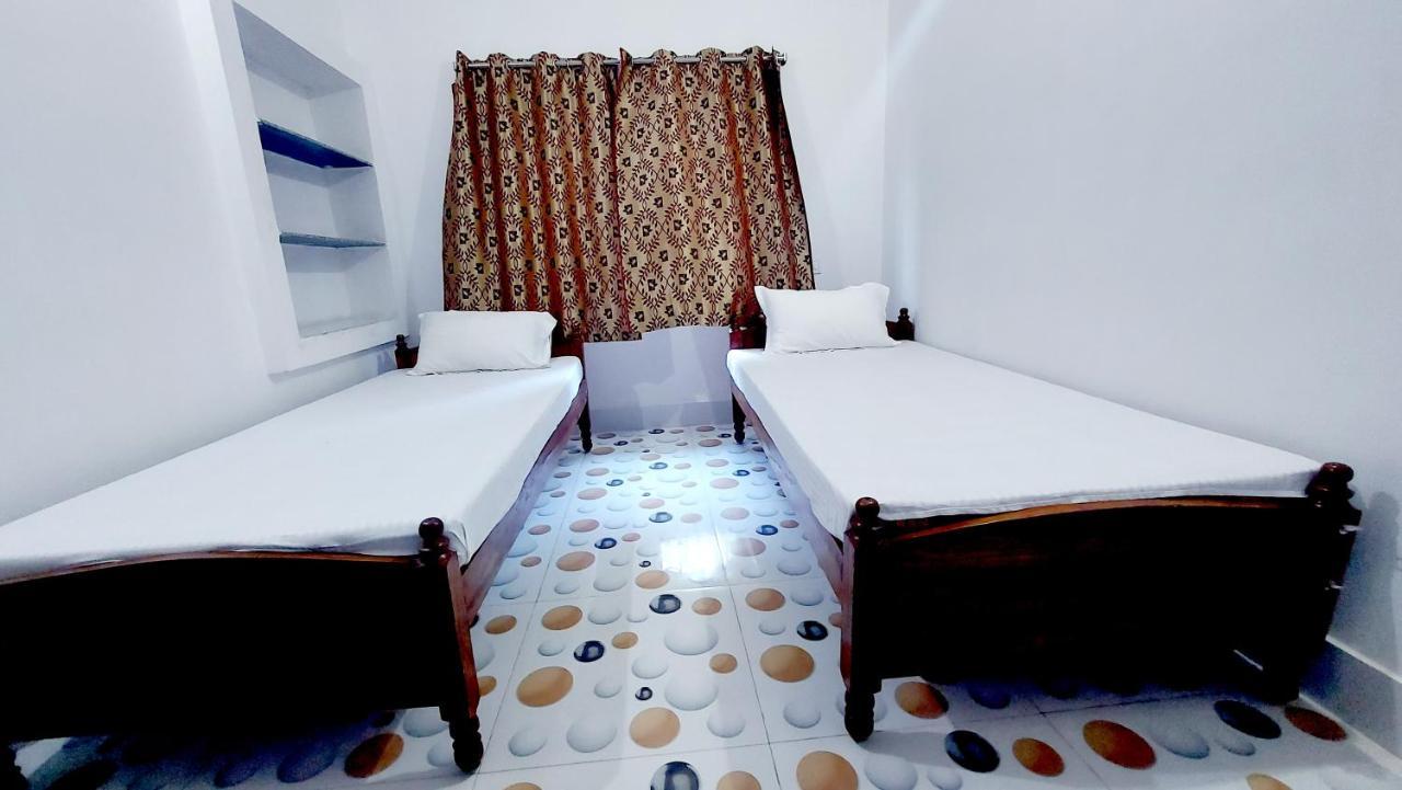 Nilam Guest House Bodh-Gajá Kültér fotó