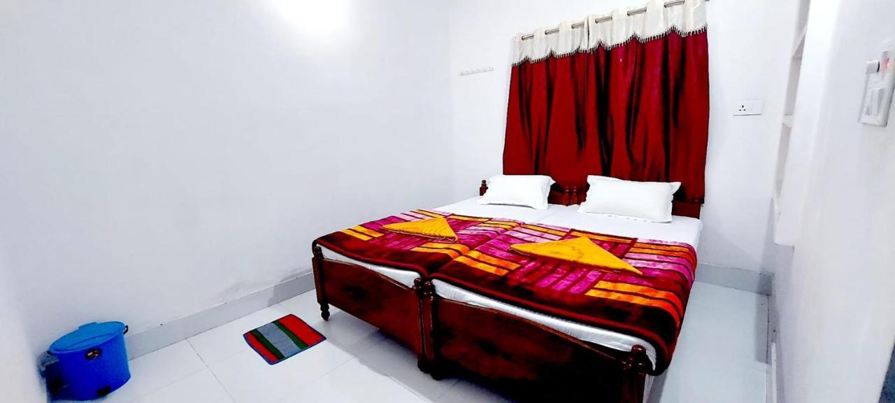 Nilam Guest House Bodh-Gajá Kültér fotó